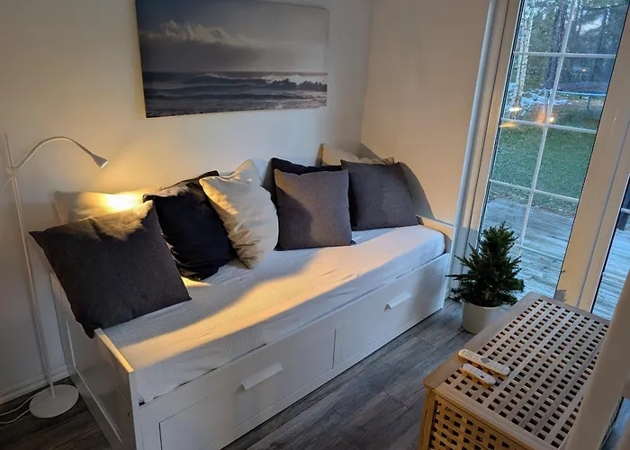 Tiny House For Four 200 M From Beautiful White Sandy Beach And 20 Min From Malmoe - With Internet, Netflix And Parking Included